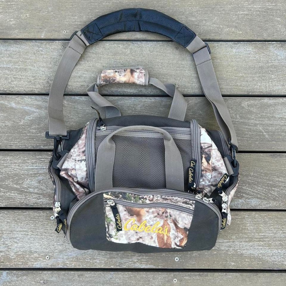 Tan/Grey Cabela's Camo Camouflage Duffel Bag w/ Multiple Pockets